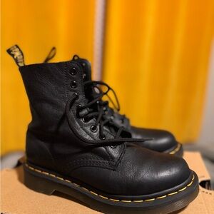 Black Leather Lace-Up Combat Boots with Yellow Stitching